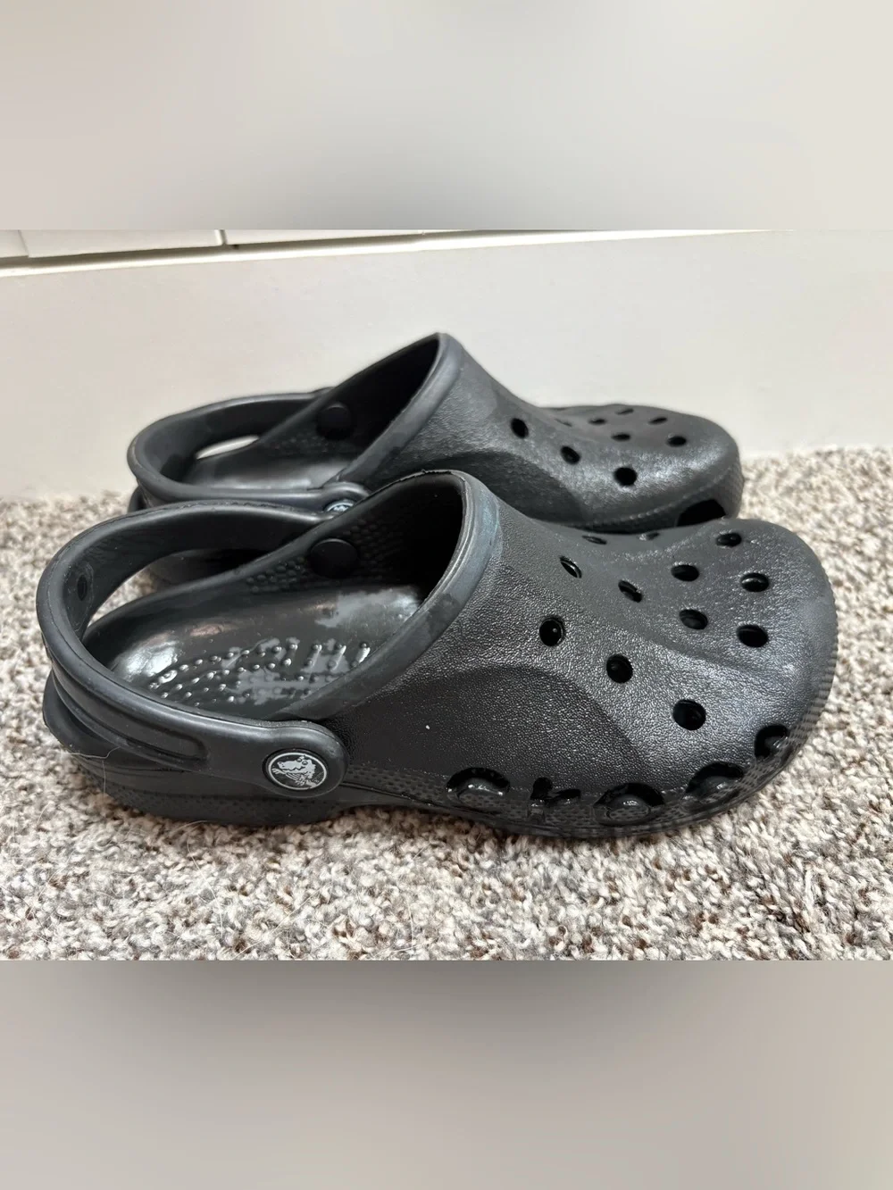 CROCS Waterproof Kids Black Classic Clog Sandals M 4 W 6